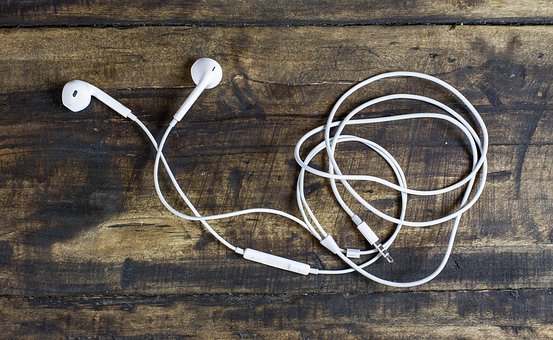 Ear phone